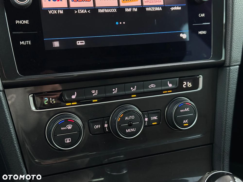 Volkswagen Golf 1.4 TSI BMT Comfortline - 36