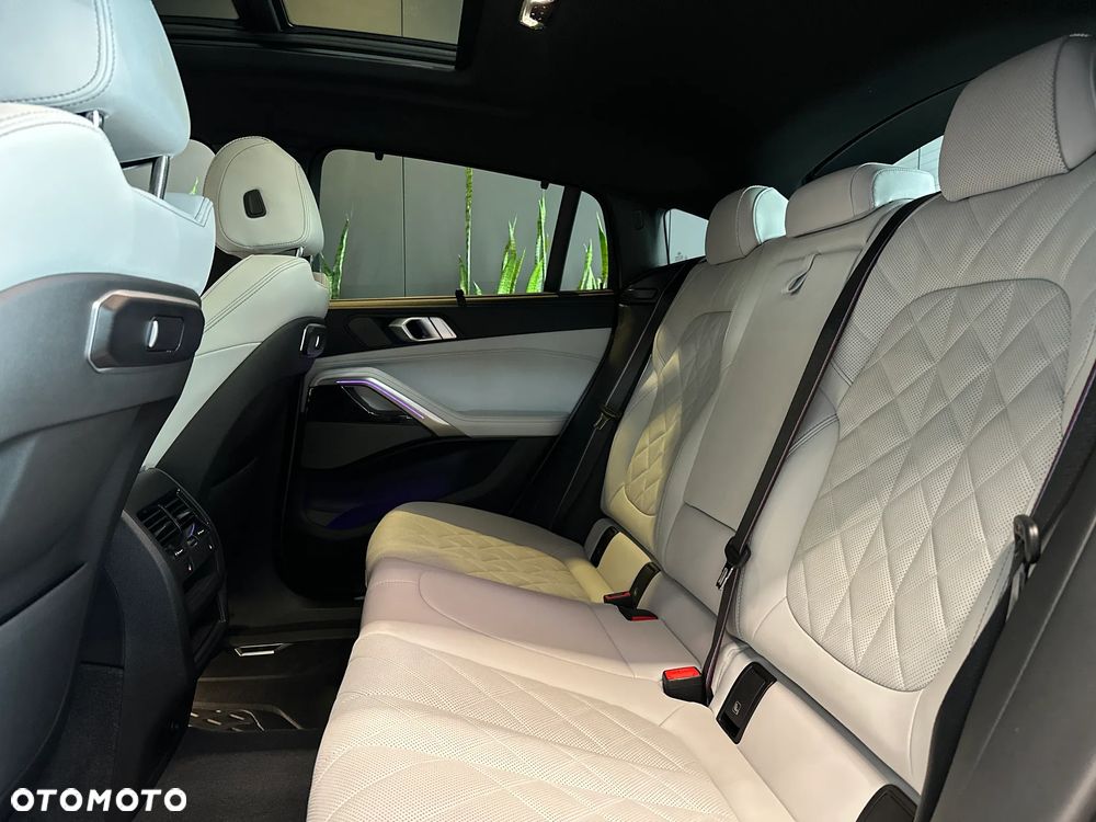 BMW X6 - 14