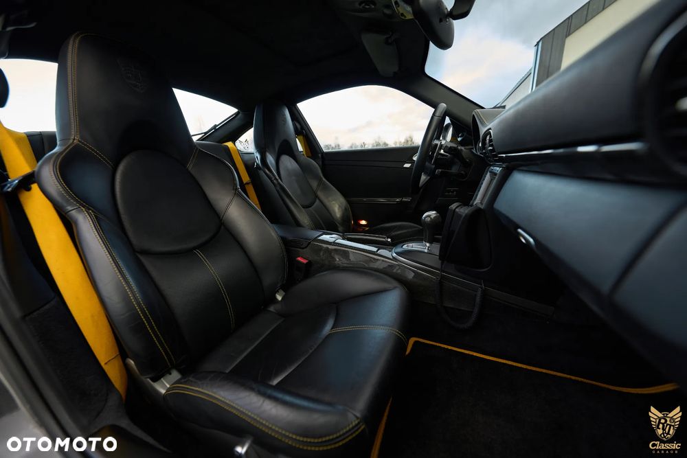 Porsche 911 - 33