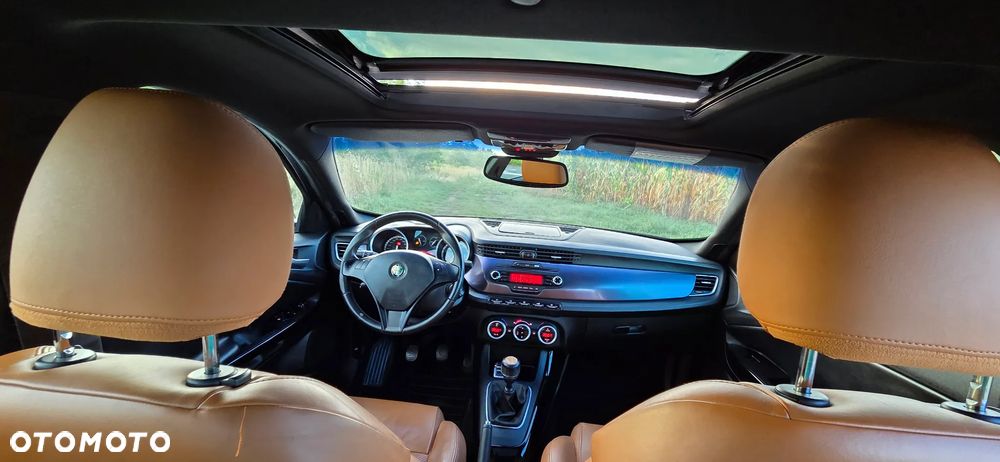 Alfa Romeo Giulietta 1.4 TB 16V Turismo - 4