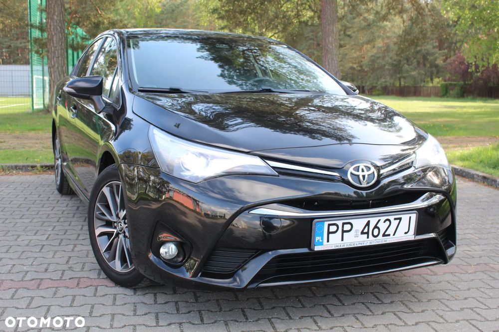 Toyota Avensis 1.8 Prestige MS - 1