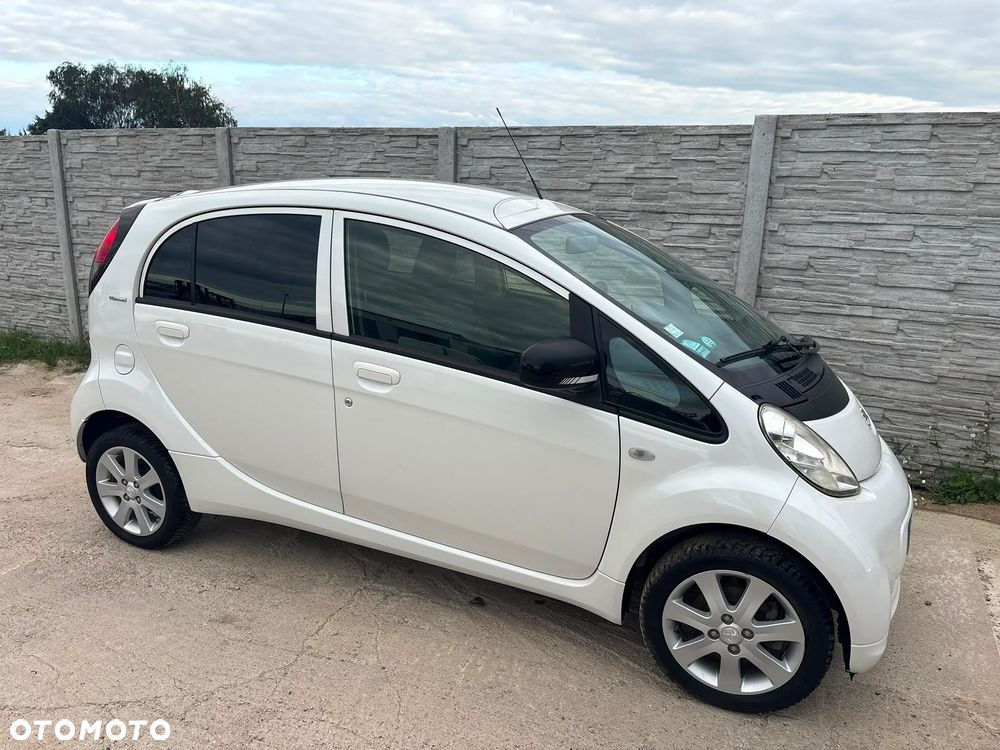 Peugeot iOn Active - 5