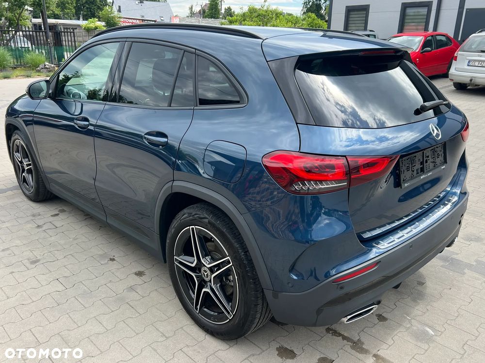 Mercedes-Benz GLA 180 d 8G-DCT Style - 3