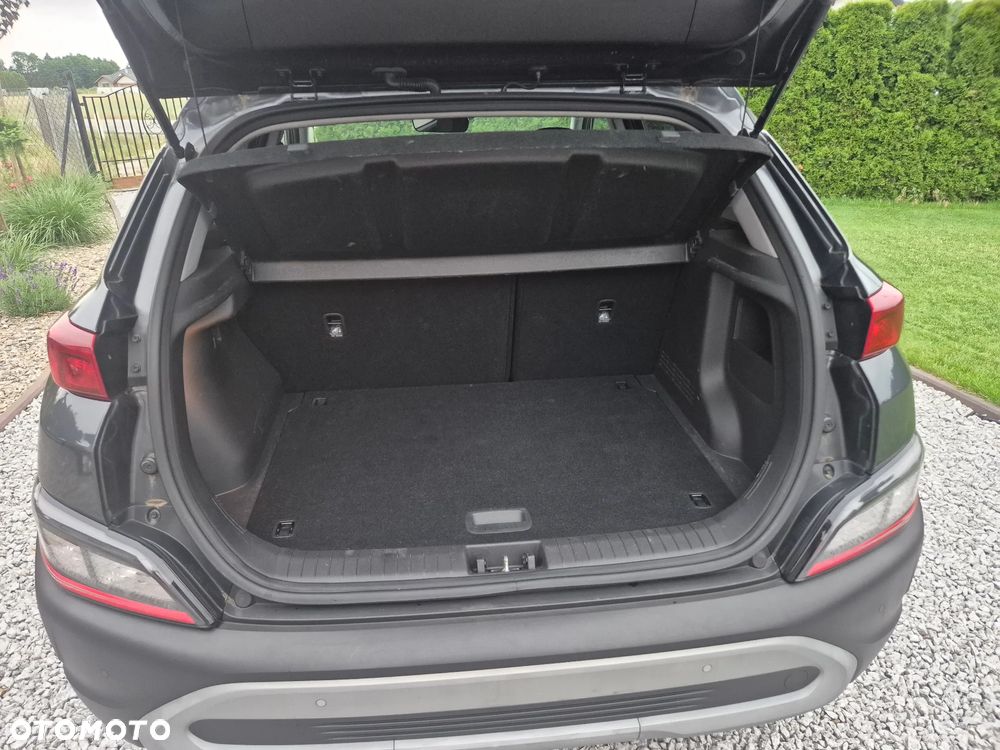Hyundai Kona - 23