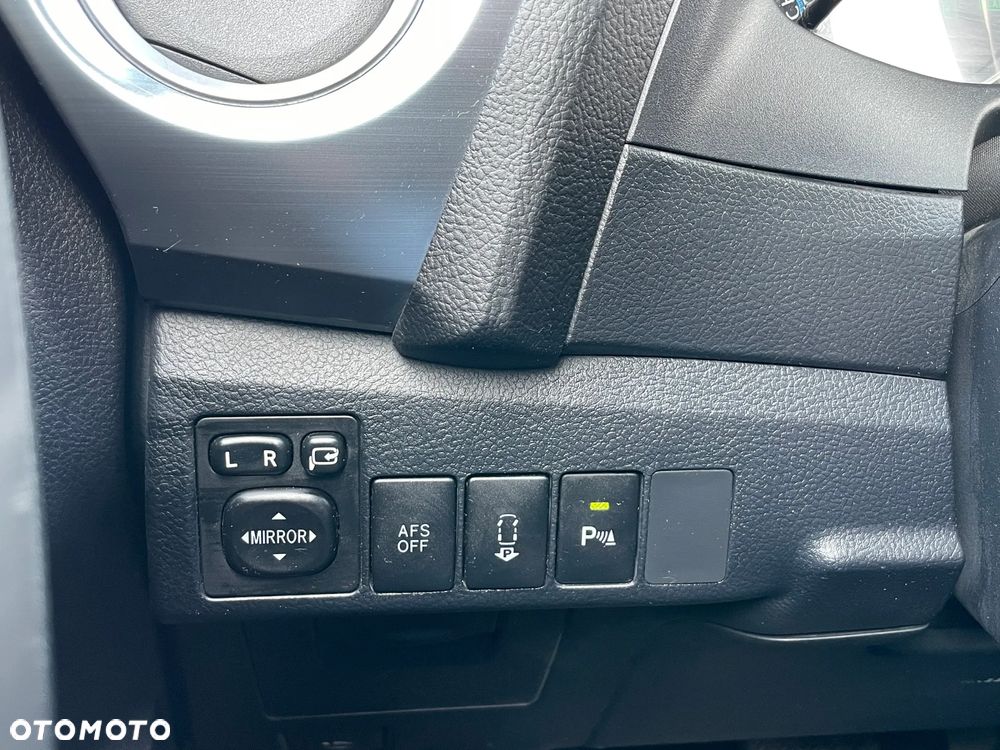 Toyota Auris 1.8 VVT-i Automatik Executive - 27