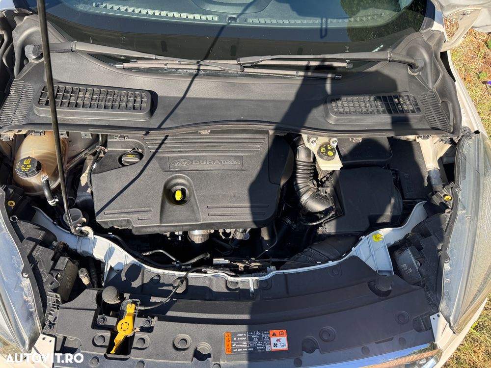 Ford Kuga 2.0 TDCi 4WD Powershift Vignale - 15