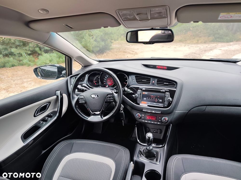 Kia Ceed 1.6 GDI L Business Line - 21