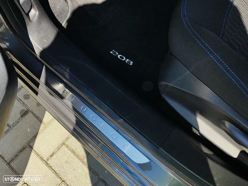 Peugeot 208 1.5 BlueHDi Signature - 9