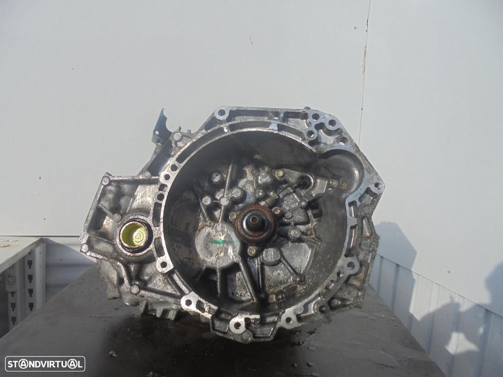 CAIXA VELOCIDADES TOYOTA AURIS 2015 - 2