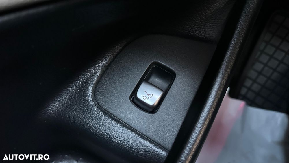 Mercedes-Benz E 220 d 9G-TRONIC Avantgarde - 33