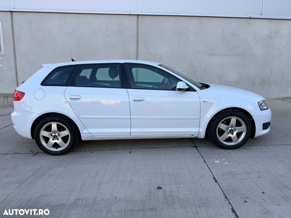 Audi A3 3-portiere 1.4 TFSI Stronic Ambition - 4