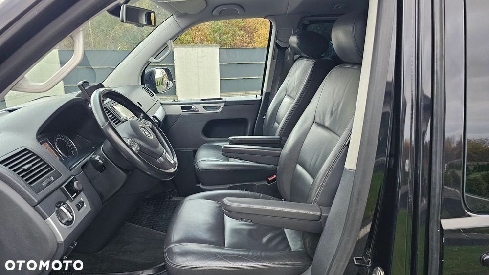 Volkswagen Multivan - 16