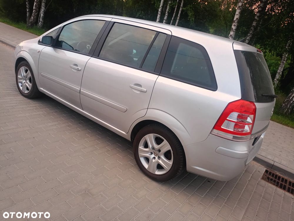 Opel Zafira 1.8 Design Edition - 6