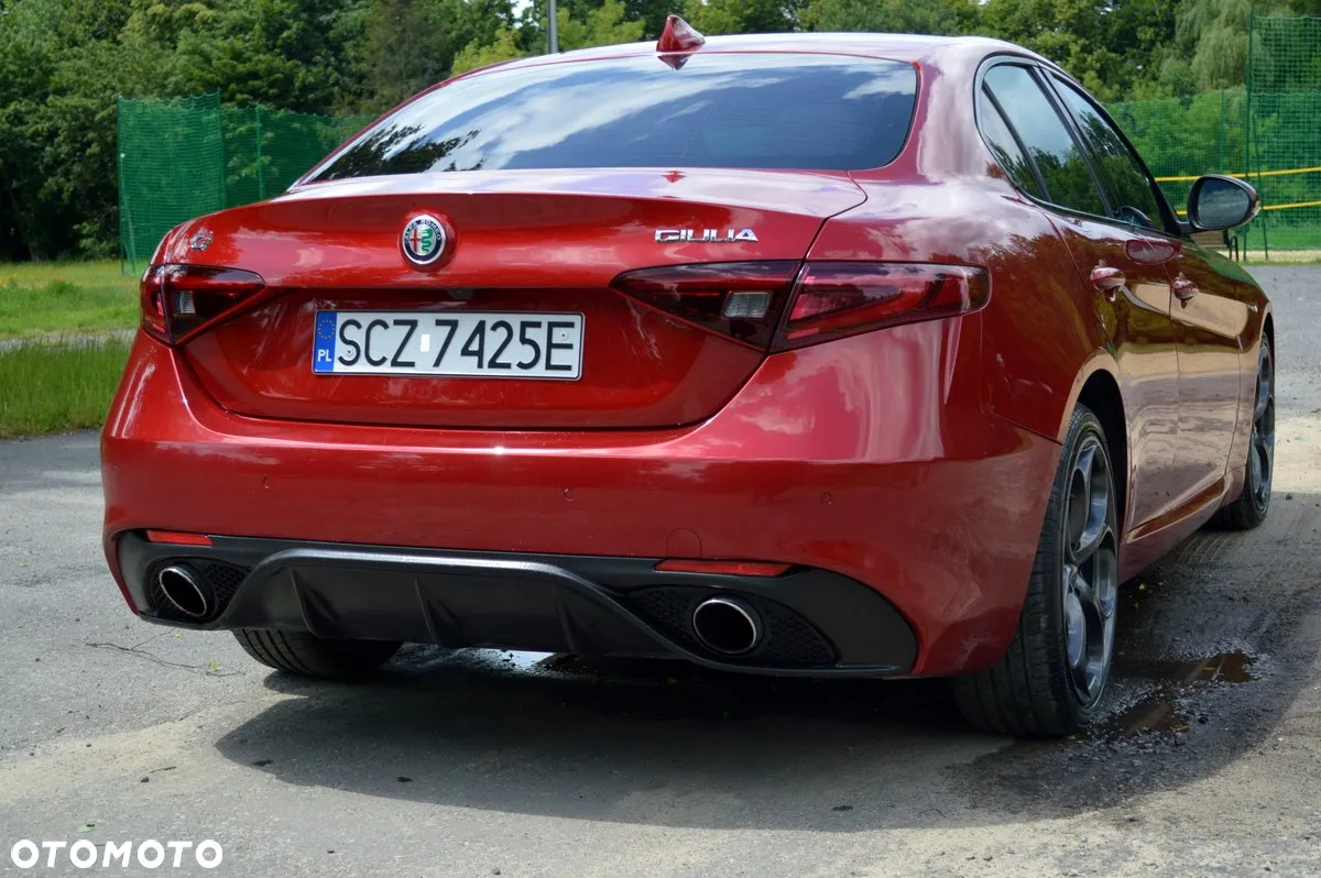 Alfa Romeo Giulia 2.0 Turbo 16V AT8-Q4 Veloce - 14