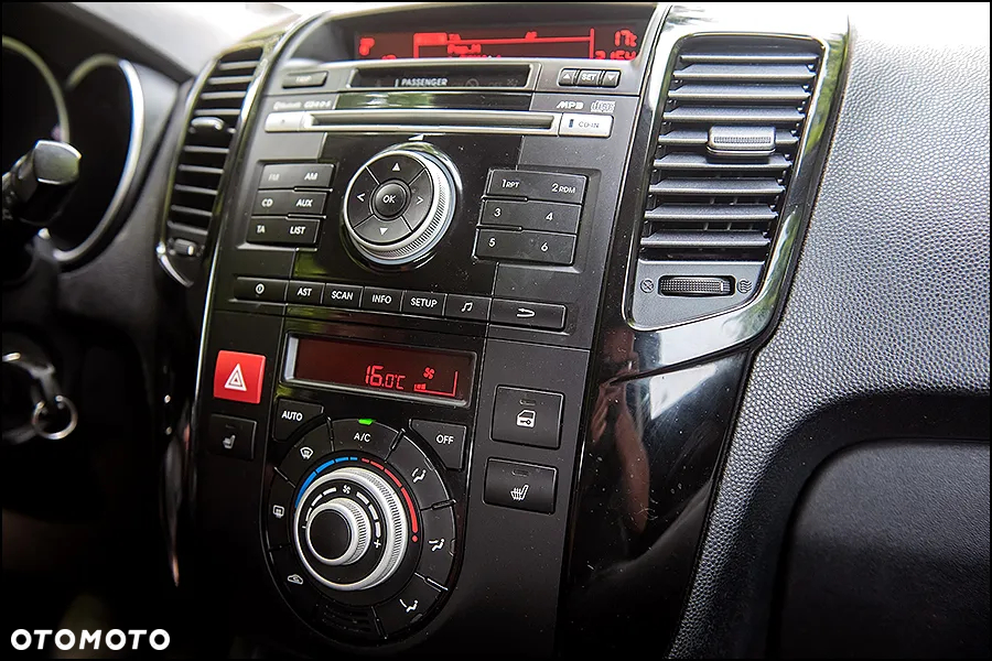 Kia Venga - 27