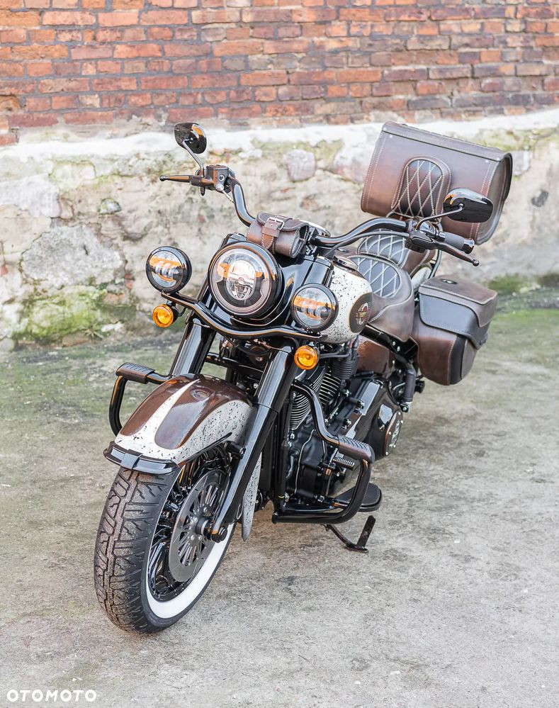 Harley-Davidson Softail Heritage Classic - 16