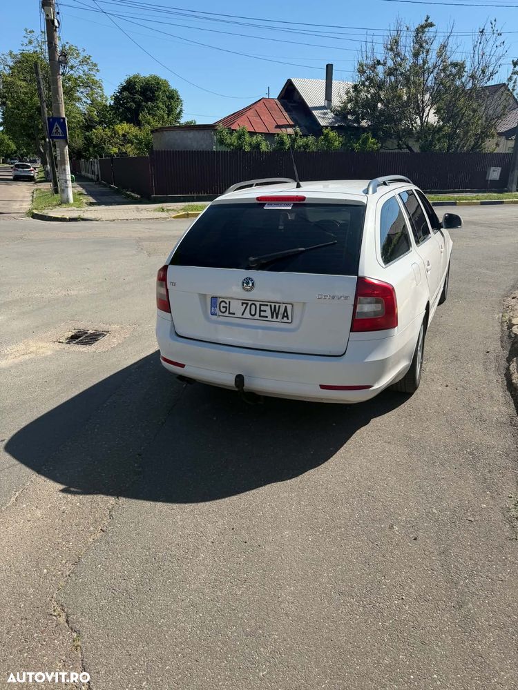 Skoda Octavia 2.0 TDI RS DSG - 5