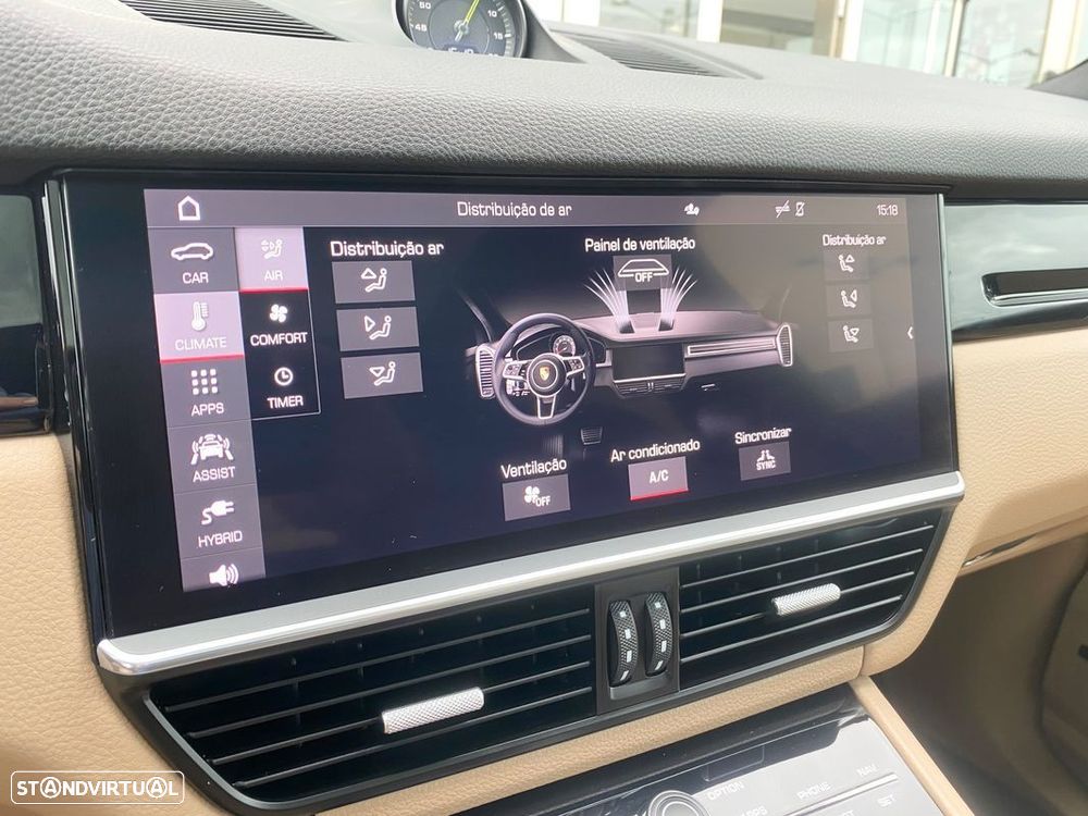 Porsche Cayenne Coupé E-Hybrid - 28