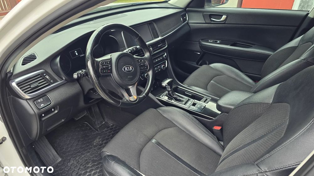 Kia Optima 1.7 CRDI L DCT - 10