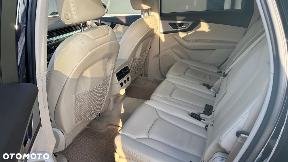 Audi Q7 3.0 TDI Quattro Tiptronic - 12