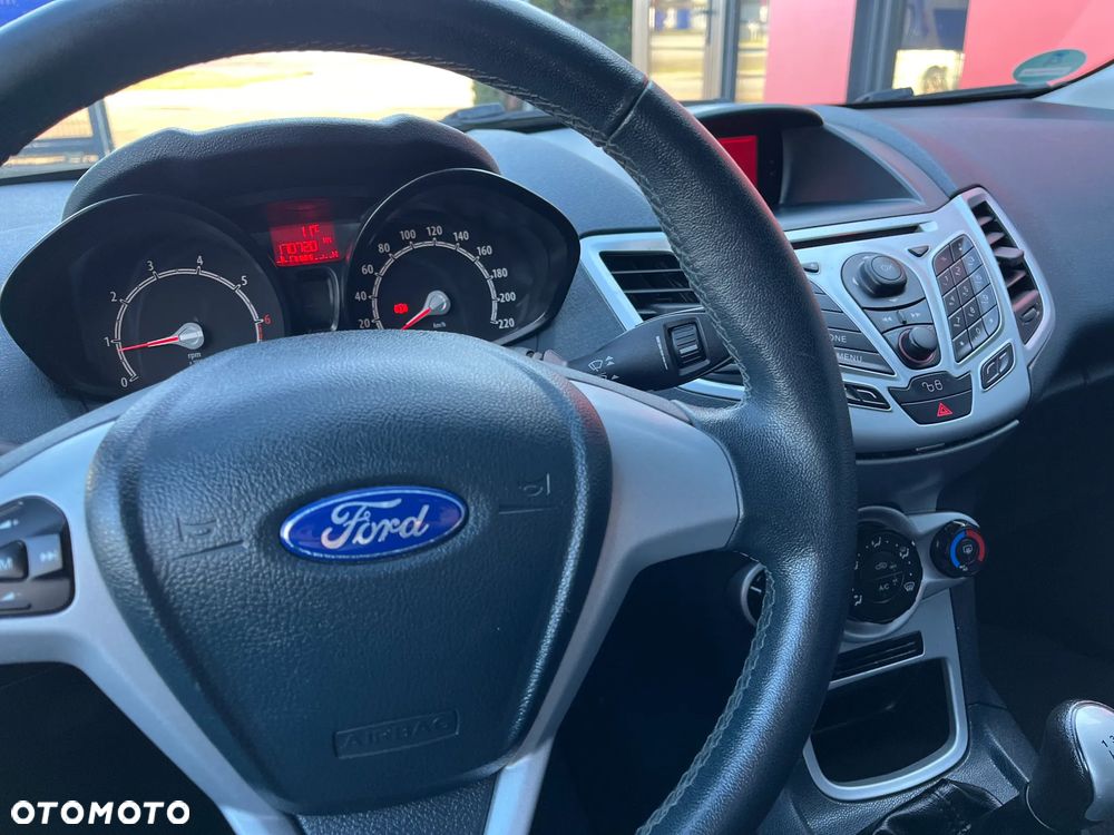 Ford Fiesta 1.25 Titanium - 18