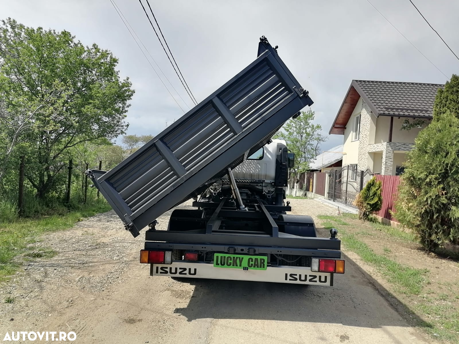 Isuzu Basculabila - 6
