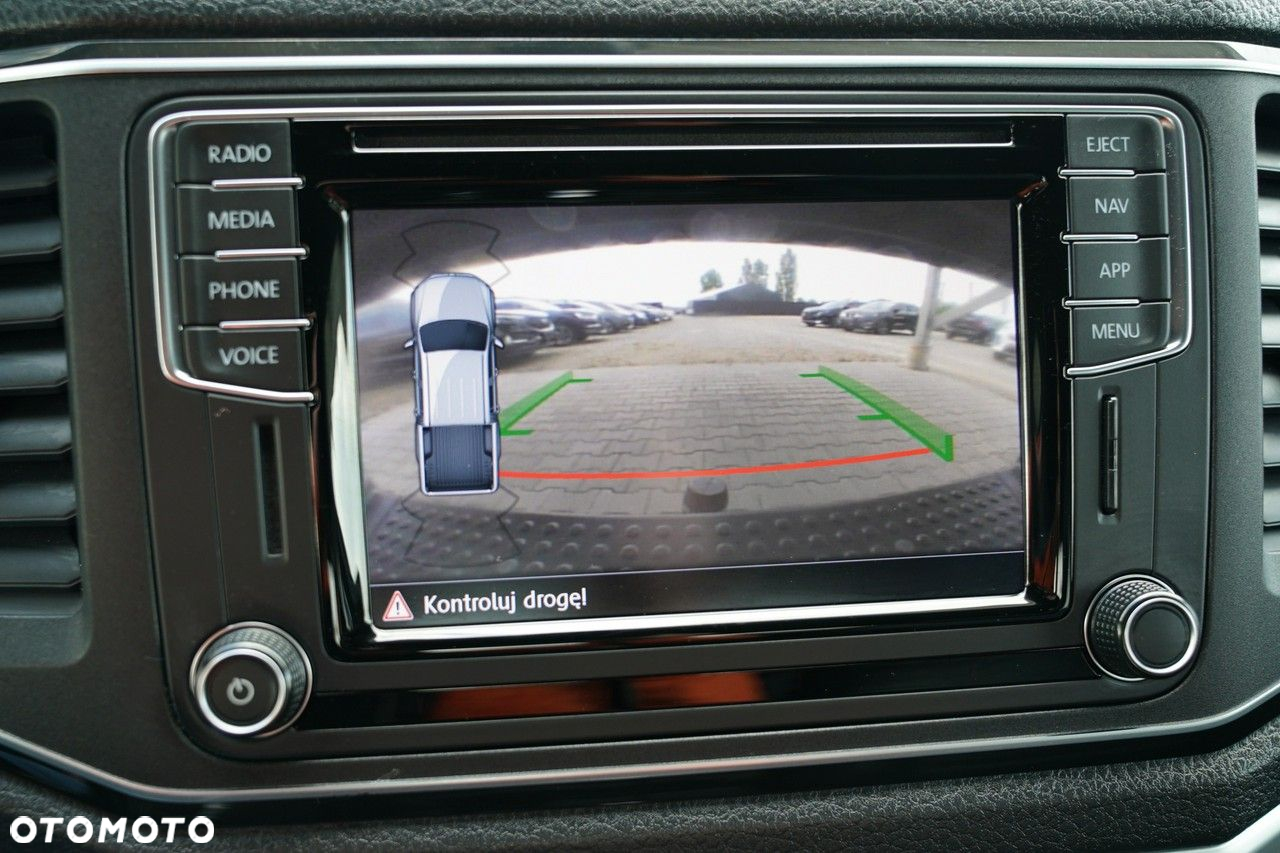 Volkswagen Amarok - 34