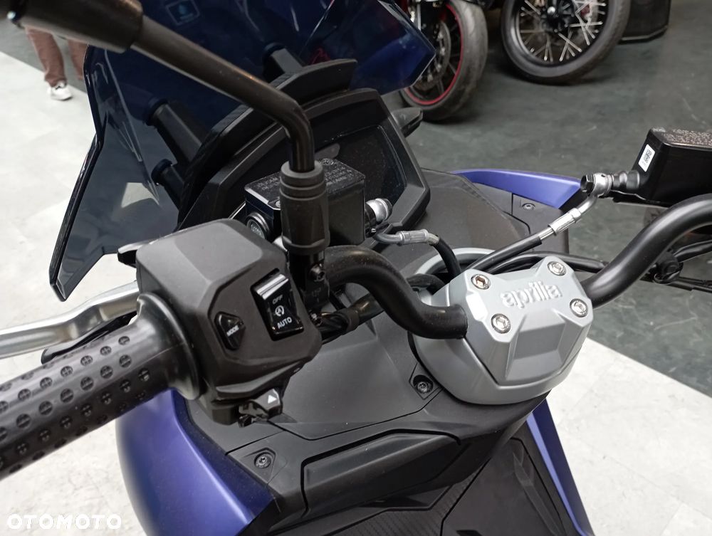 Aprilia SR - 11