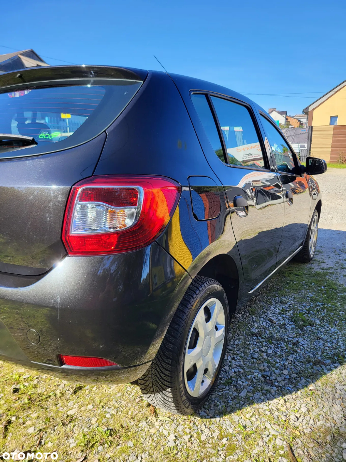Dacia Sandero 1.2 16V 75 Ambiance - 11