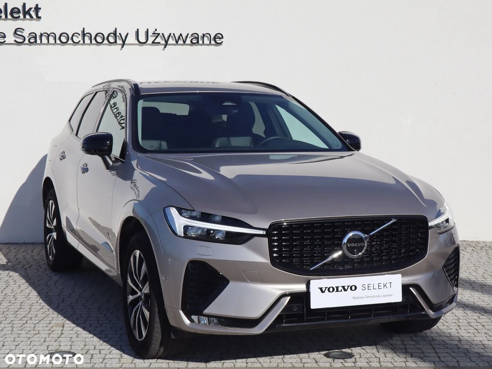 Volvo XC 60 B5 B AWD Plus Dark - 8