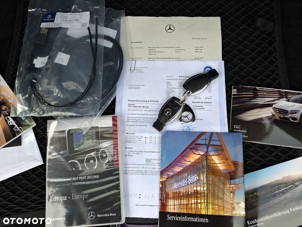 Mercedes-Benz GLC 250 4Matic 9G-TRONIC AMG Line - 39