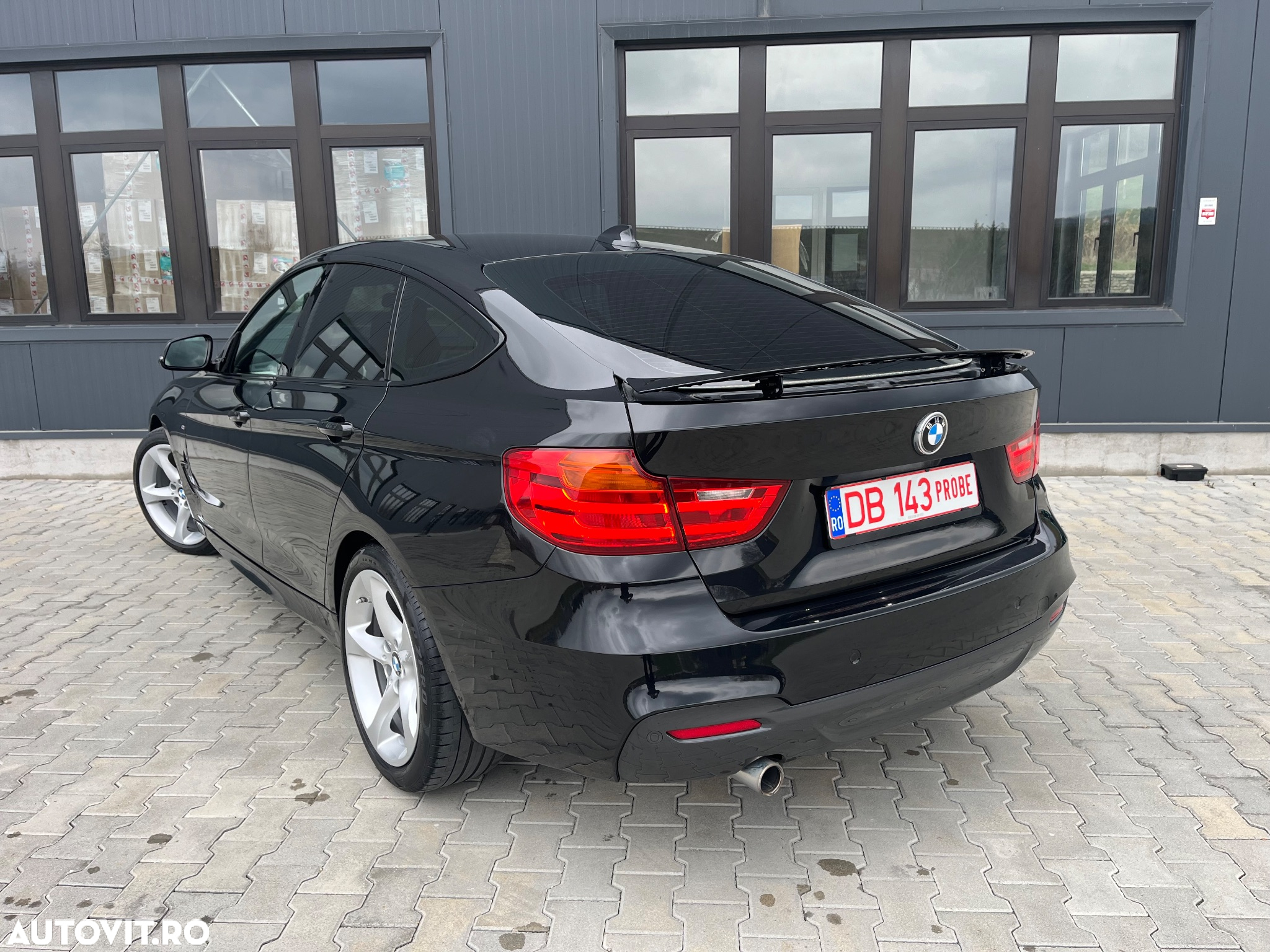 BMW Seria 3 318d Edition M Sport Shadow - 3