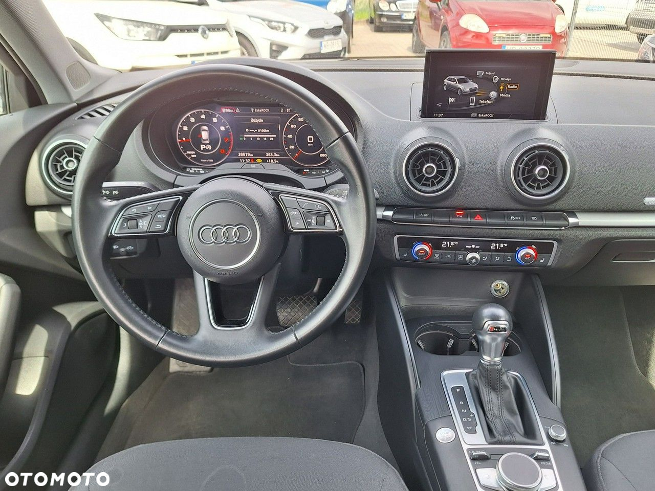 Audi A3 1.5 TFSI Sport S tronic - 23
