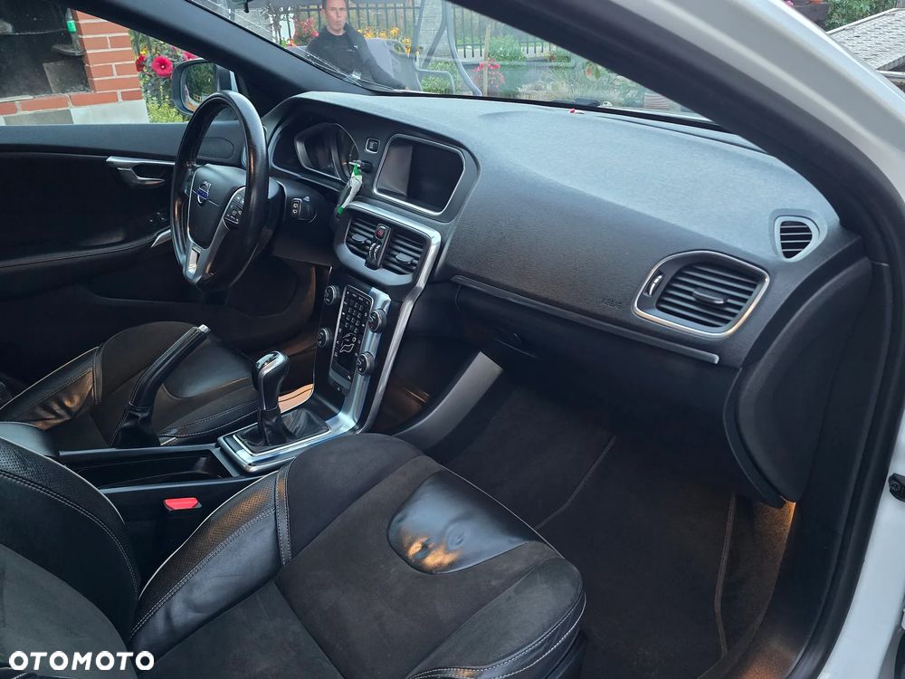 Volvo V40 D2 RDesign - 27