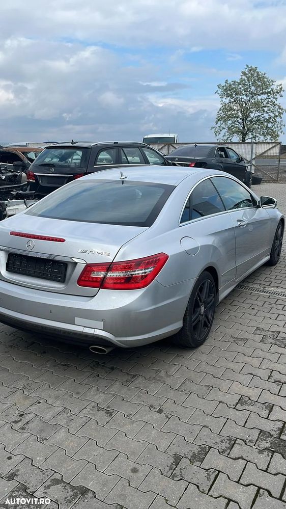 Dezmembram Mercedes-Benz E Class Coupe 3.0 CDI an fabr. 2011 - 4