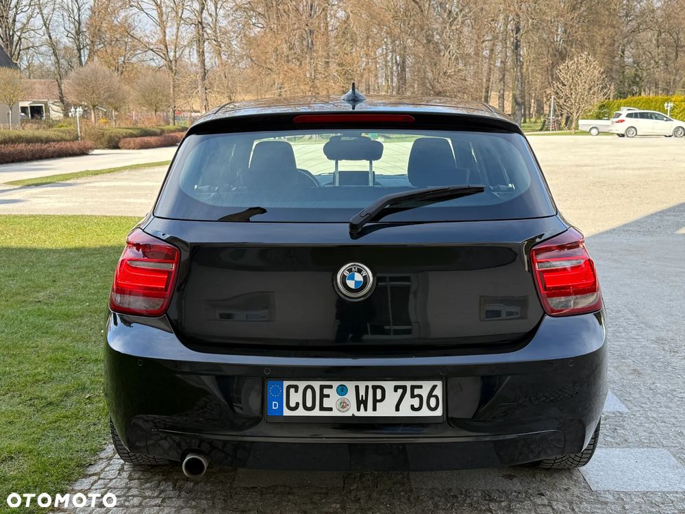 BMW Seria 1 118d Sport Line - 13