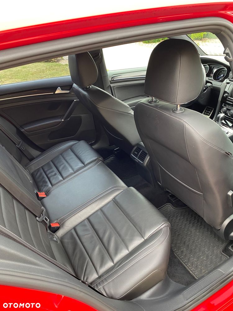Volkswagen Golf - 26