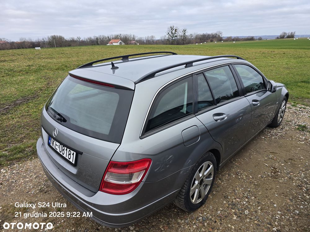 Mercedes-Benz Klasa C 180 CGI BlueEFFICIENCY - 12