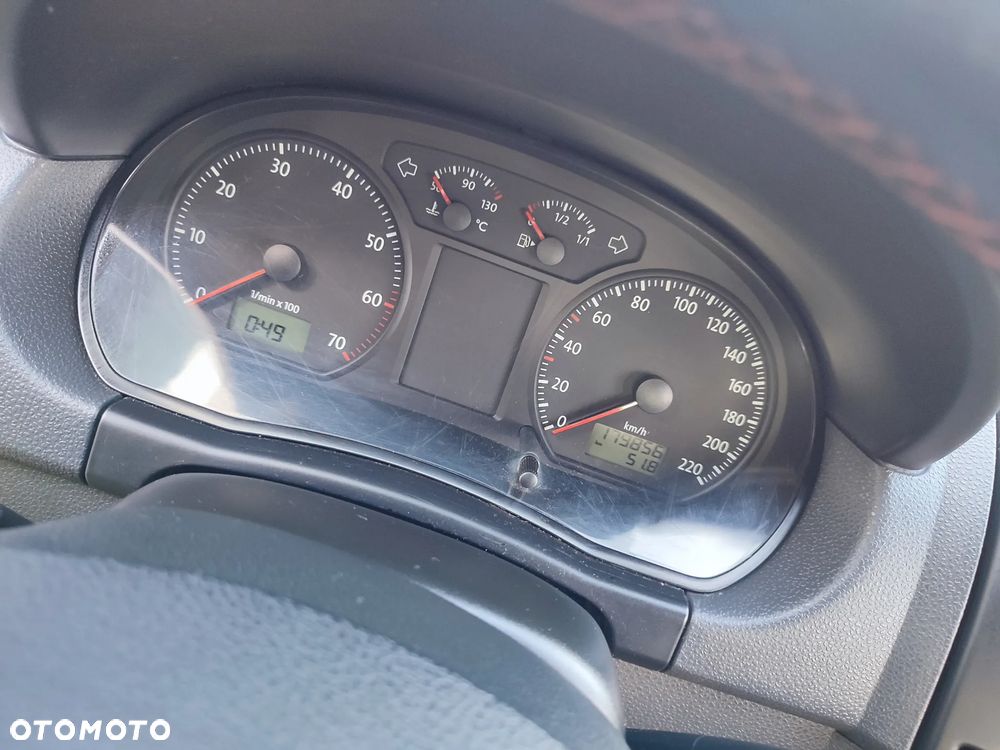 Volkswagen Polo - 11