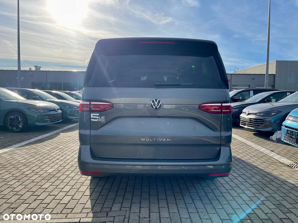 Volkswagen Multivan 2.0 TDI L2 Life DSG - 9