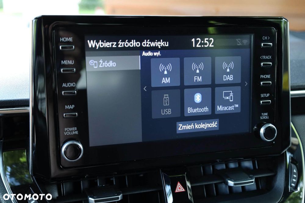 Toyota Corolla 1.8 Hybrid Comfort - 19