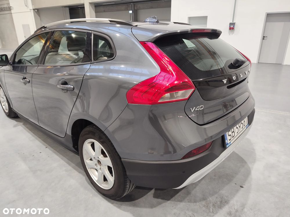 Volvo V40 D2 - 20
