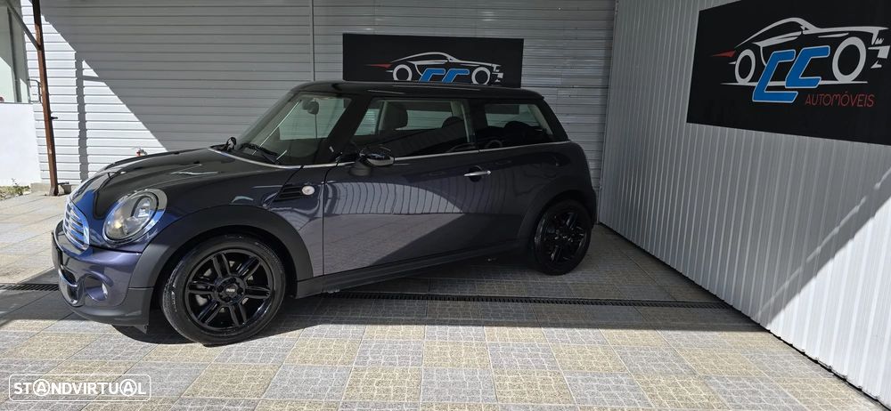 MINI 3 Portas Cooper D - 4