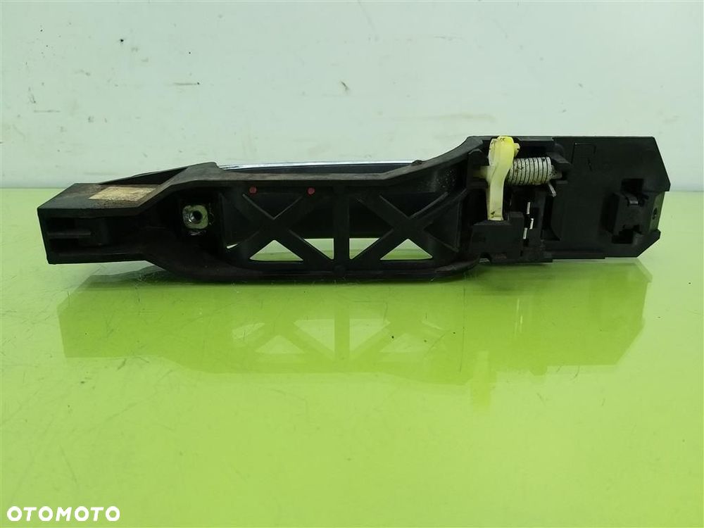 Klamka zewnętrzna tył prawa Chevrolet HHR 2005-2011 - 3