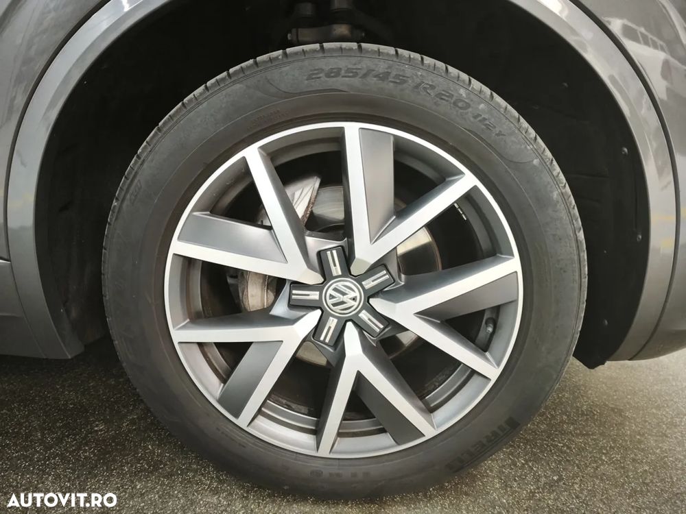 Volkswagen Touareg V6 TDI R-Style - 29