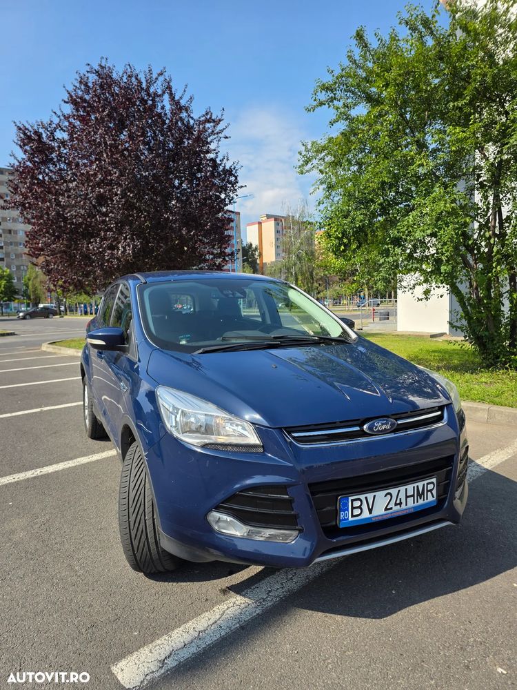 Ford Kuga 2.0 TDCi 4WD Powershift Titanium - 4