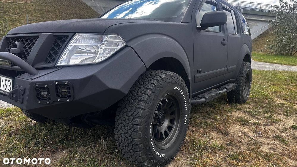 Nissan Pathfinder - 5