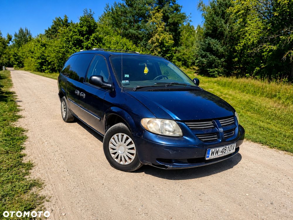 Dodge Caravan - 2
