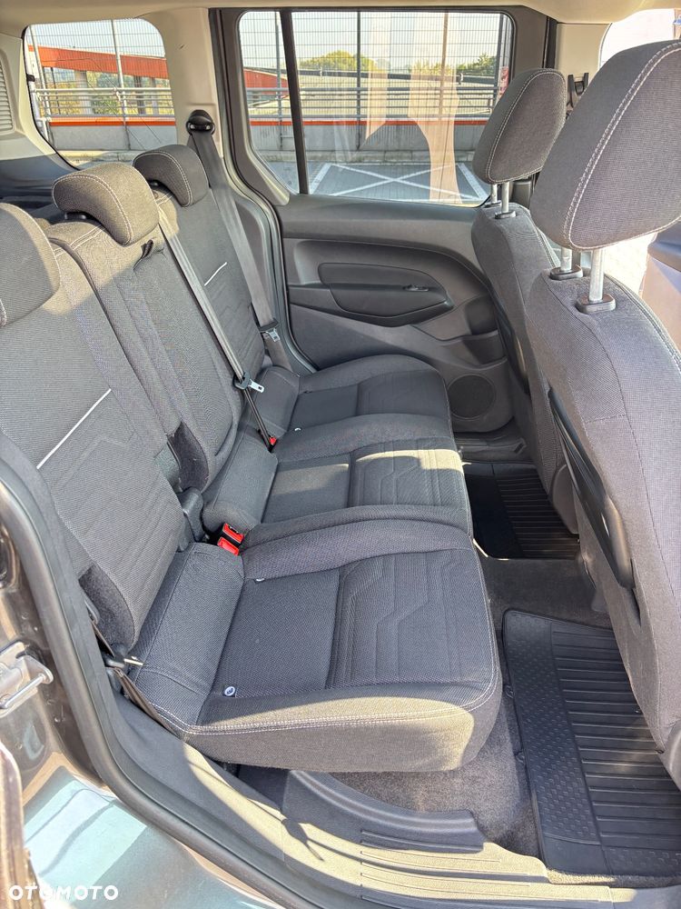 Ford Tourneo Connect 1.5 TDCi Titanium - 10