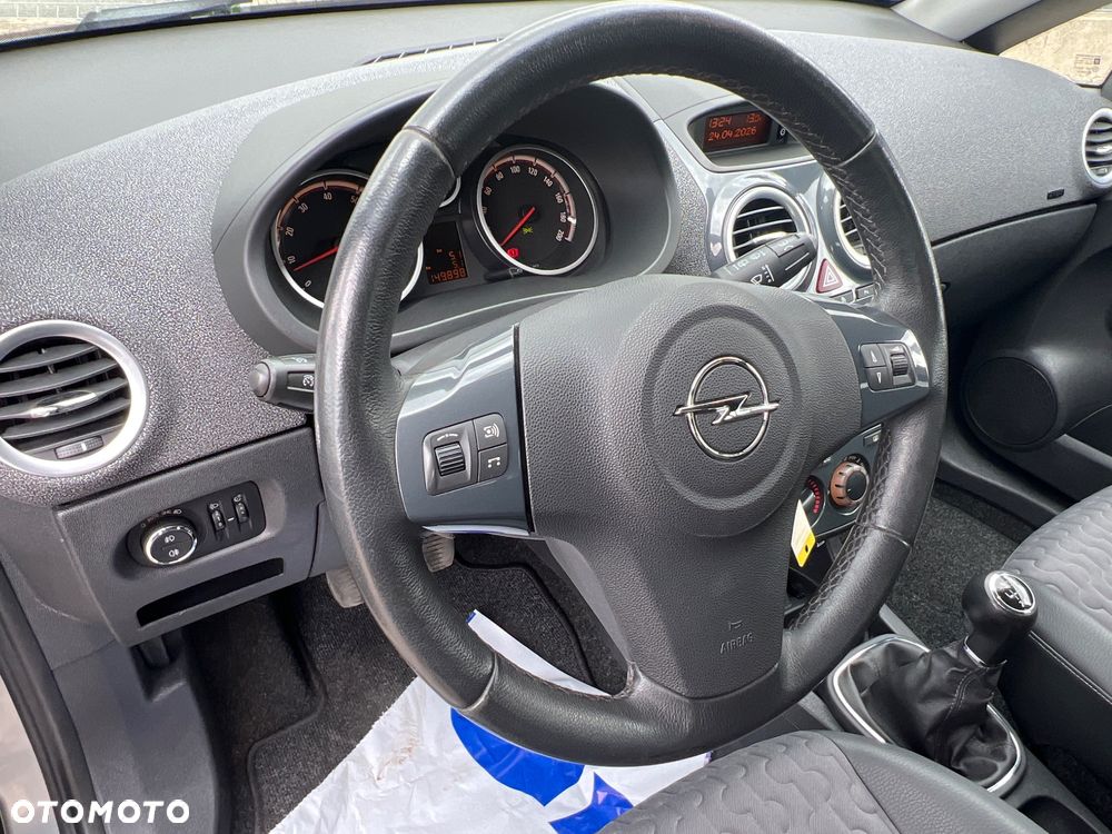 Opel Corsa 1.4 16V Innovation - 21